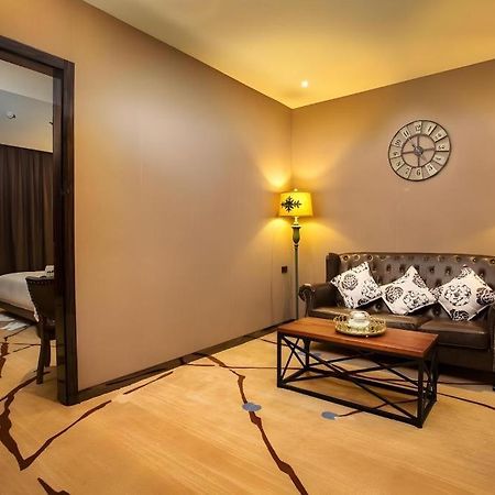 Lotus Blu Hotel Legazpi Zewnętrze zdjęcie