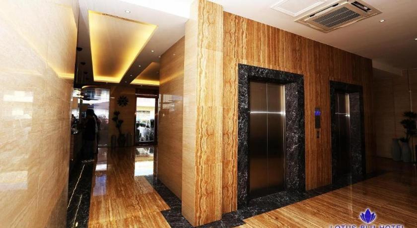 Lotus Blu Hotel Legazpi Zewnętrze zdjęcie