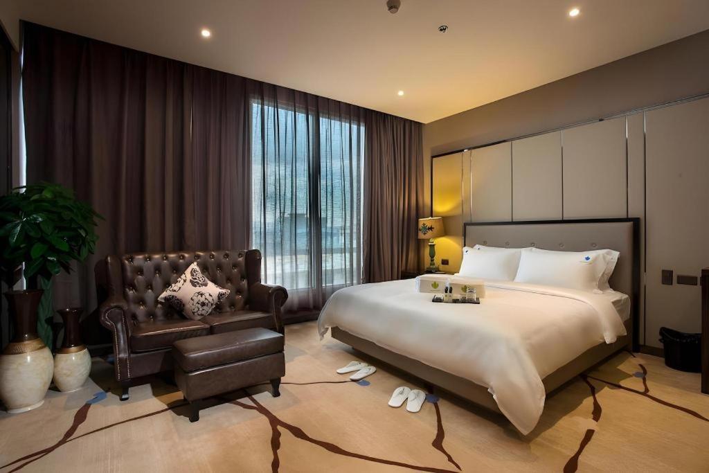 Lotus Blu Hotel Legazpi Zewnętrze zdjęcie