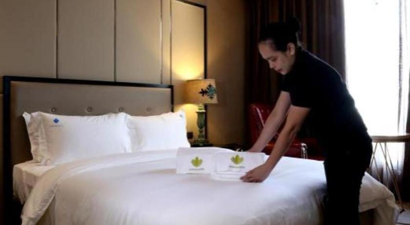 Lotus Blu Hotel Legazpi Zewnętrze zdjęcie