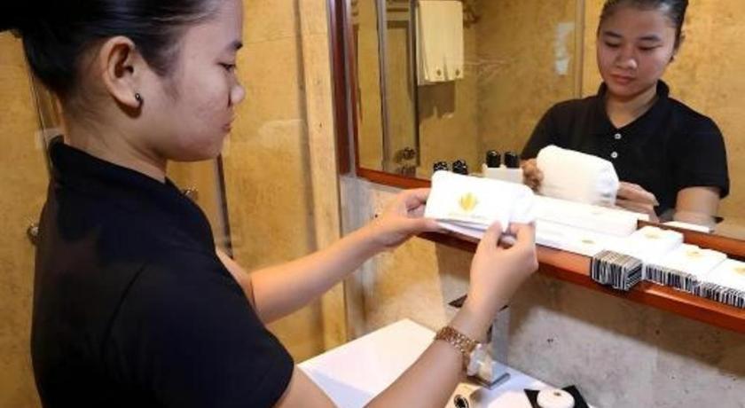 Lotus Blu Hotel Legazpi Zewnętrze zdjęcie