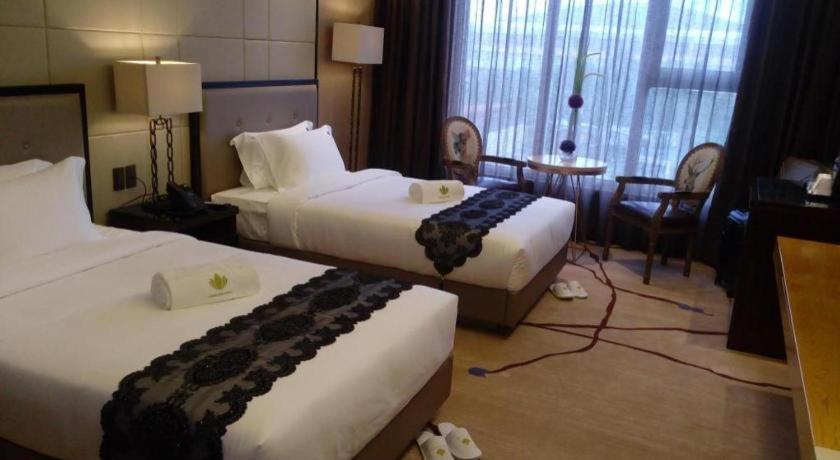 Lotus Blu Hotel Legazpi Zewnętrze zdjęcie